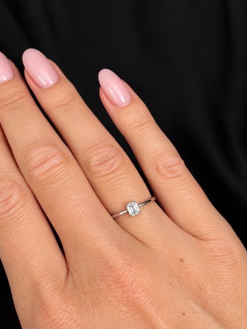 Emerald Cut demantshringur