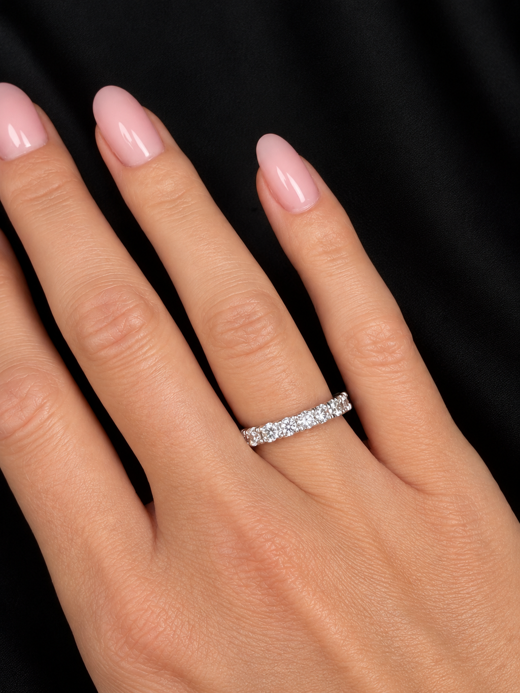 Eternity demantshringur 1.90ct