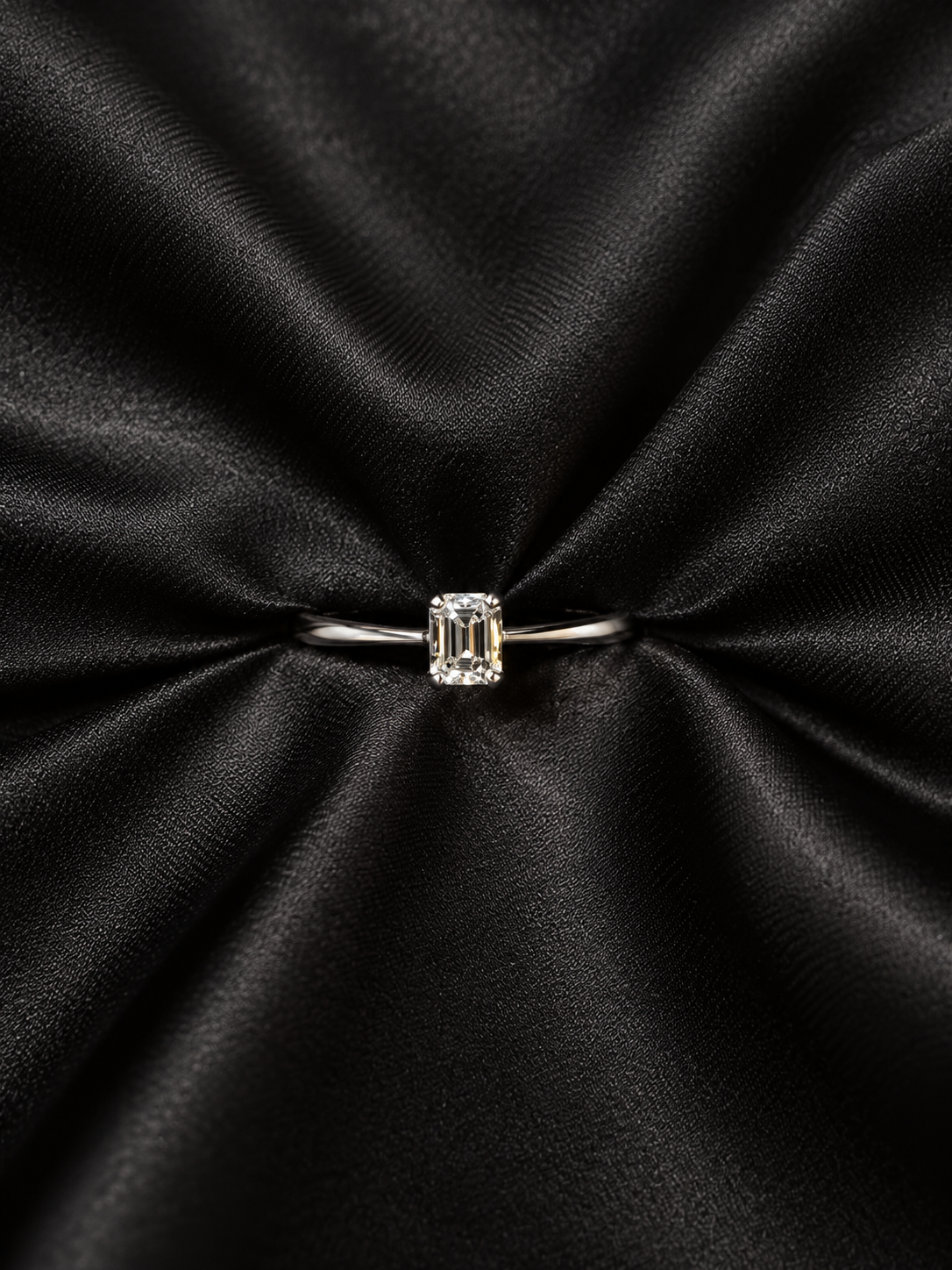 Emerald Cut demantshringur