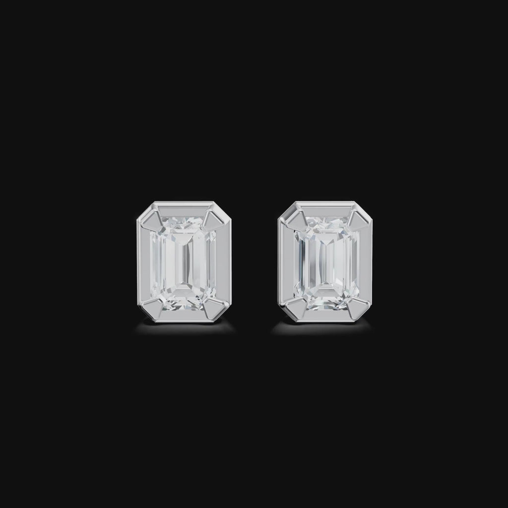Emerald cut demantseyrnalokkar